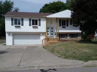 6072 Rocking Chair Rd, Grand Blanc, MI 48439