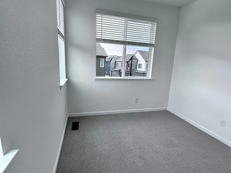 6857 Huddersfield Ln — Photo 27