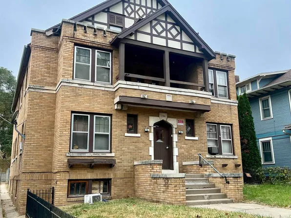 2111 Grandview Blvd, Sioux City, IA 51104