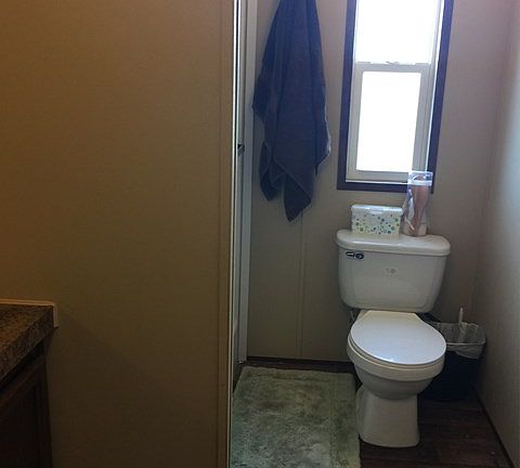 5th image of 5233 Short Ave
