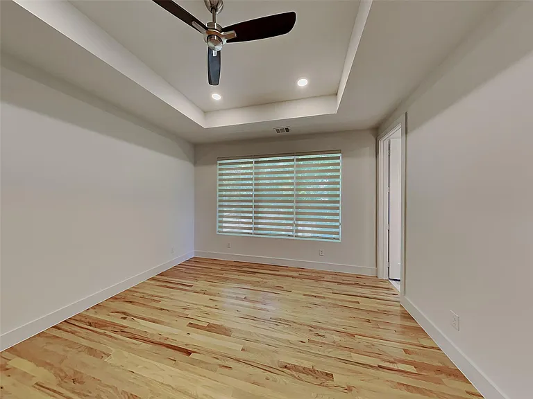 2343 Vagas St — Photo 6