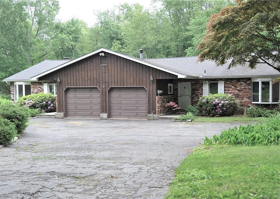 1st image of 51 Briar Ln