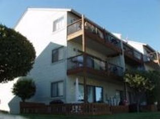 1729 N Windward Dr, Port Clinton, OH 43452