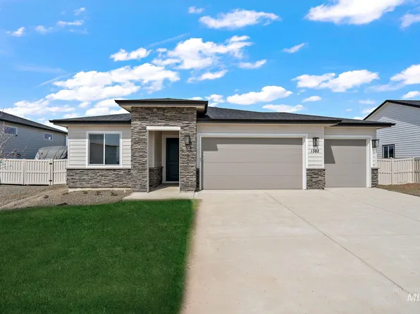 1382 White Clfs, Middleton, ID 83644