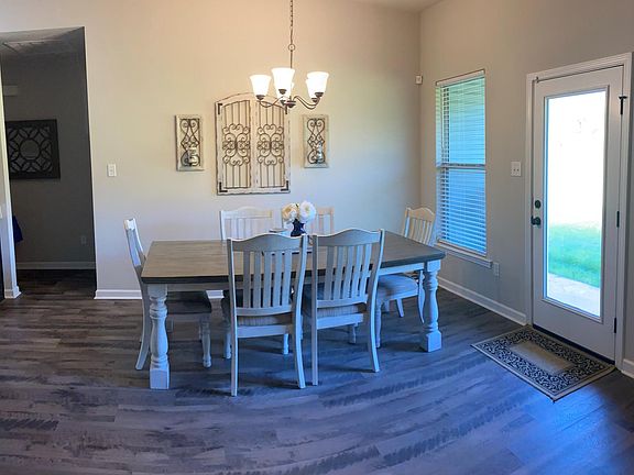 3rd image of 18115 Terraceside Dr