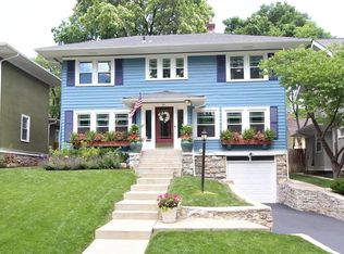 26 E 54th Ter, Kansas City, MO 64112