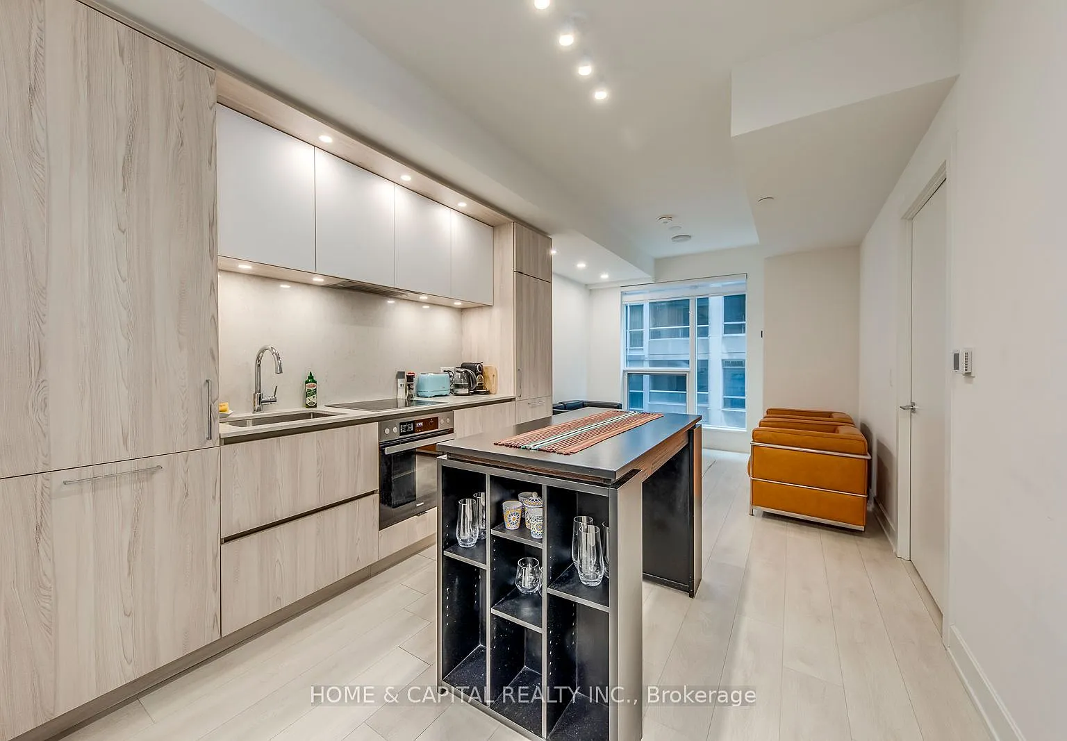 2 bed, $3,000 — Photo 4