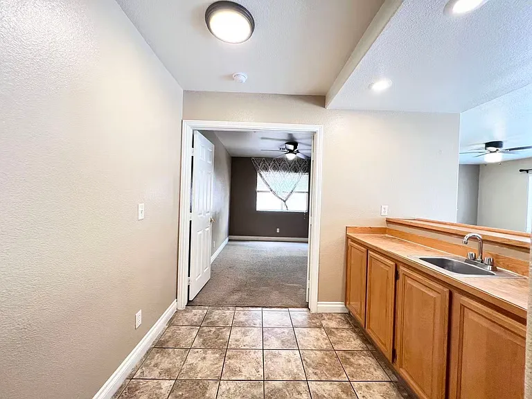 8248 Aqua Spray Ave — Photo 16