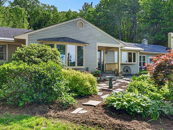 4th image of 5 Tillinghast Road