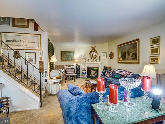 2nd image of 802 Timber Crk