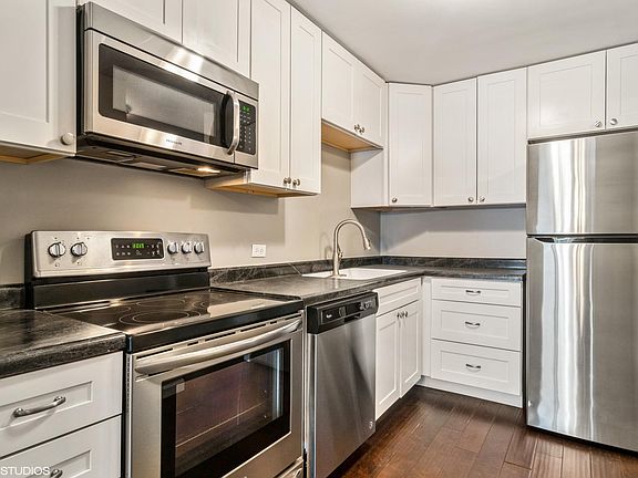 5th image of 2020 N Lincoln Park W APT 21K