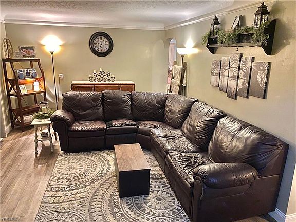 2nd image of 11483 Lawndale Dr