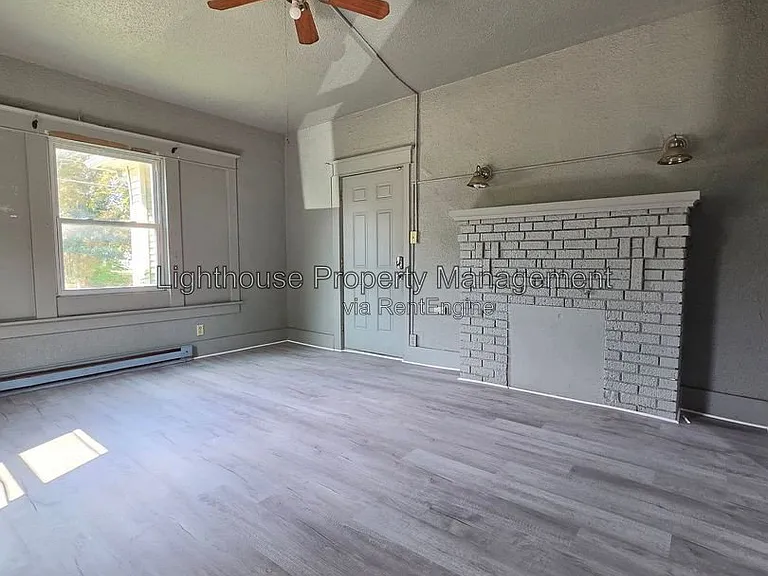 112 E Britain Ave — Photo 1