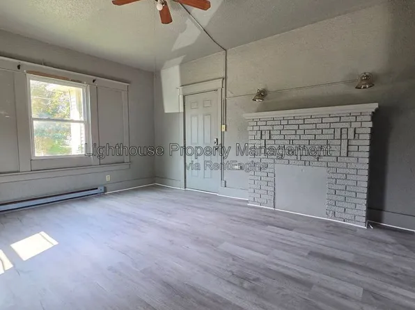 112 E Britain Ave, Benton Harbor, MI 49022