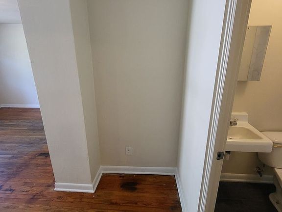 4th image of 238 9th Avenue Pl SW APT 16