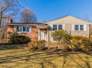 3 Mohawk Dr, Framingham, MA 01701