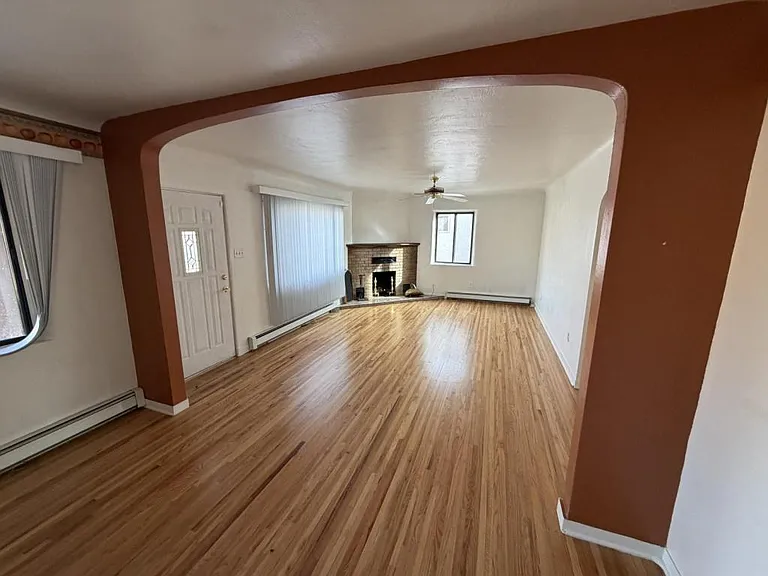 4628 Robin Ave NE — Photo 3