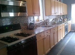 5th image of 1693 E 22nd St