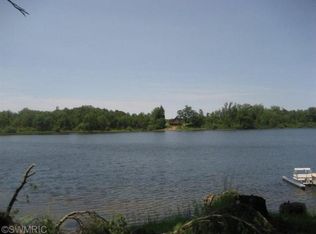 3275 W Ridge St, White Cloud, MI 49349