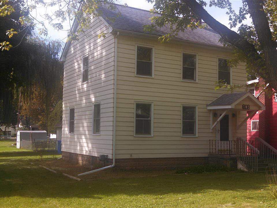 2nd image of 808 21st St