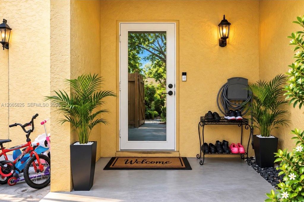 4332 NW 3rd Ter, Pompano Beach