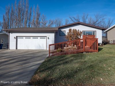 759 8th Ave E, Dickinson, ND, 58601