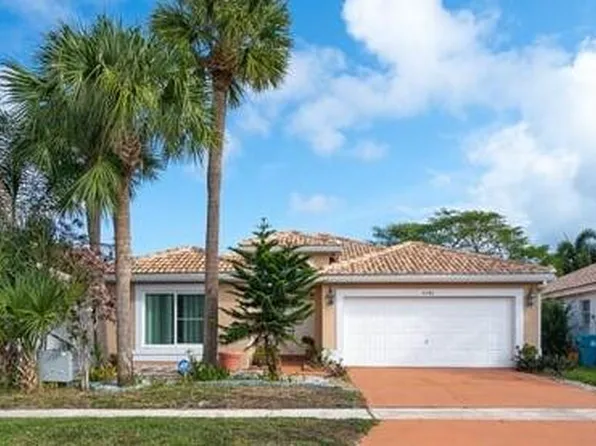 7246 Chesapeake Circle, Boynton Beach, FL 33436
