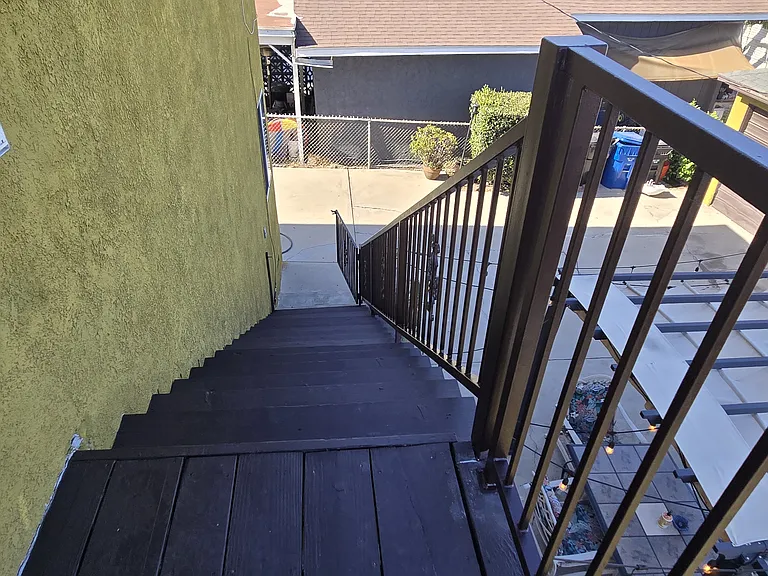 3554 Locke Ave — Photo 5