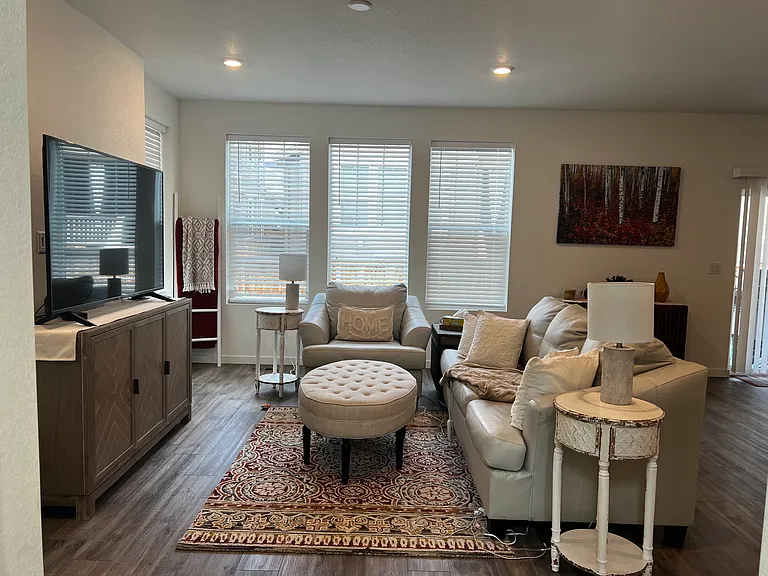 637 Acorn Pl — Photo 39