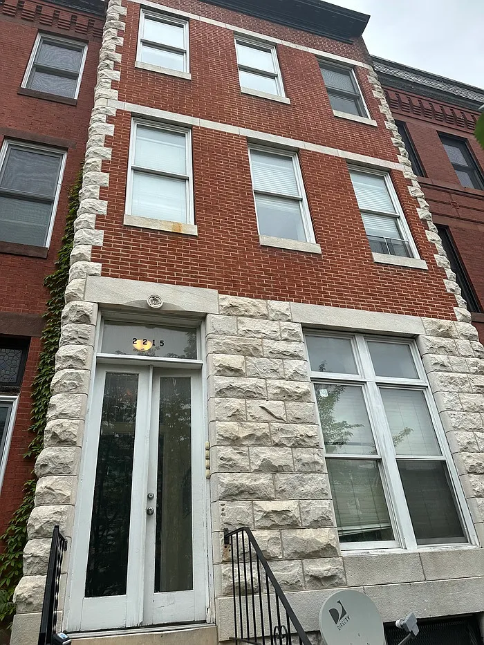 Building Photo - 2215 Eutaw Pl #2
