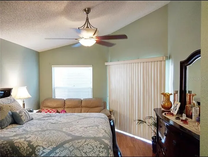 919 Devon Creek Rd — Photo 10