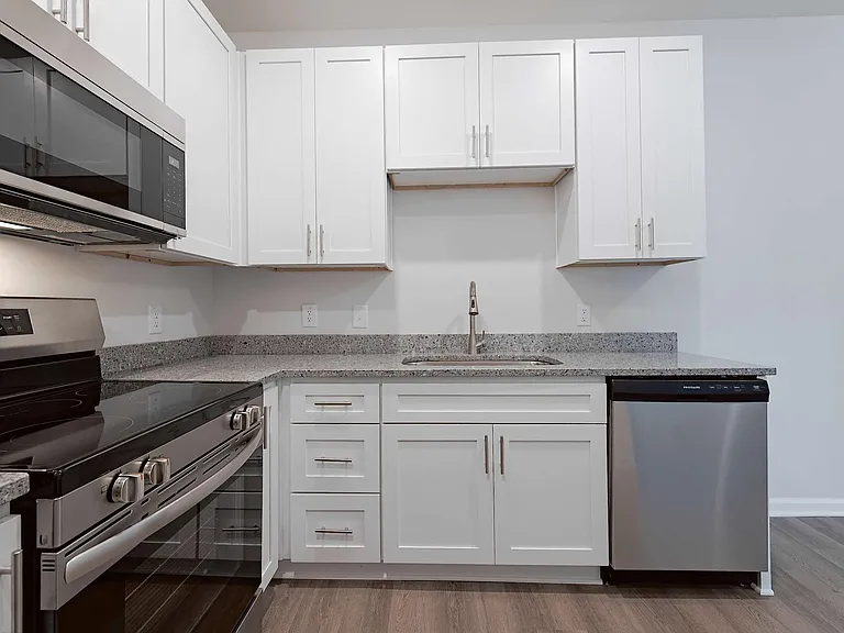 Meadows of Graham Apartments — Photo 10