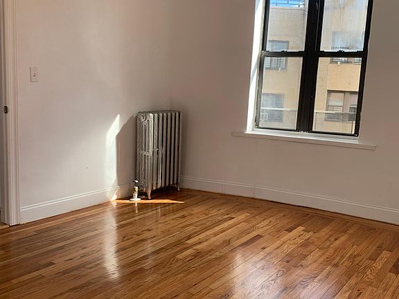 2nd image of 191 E 204th St #1