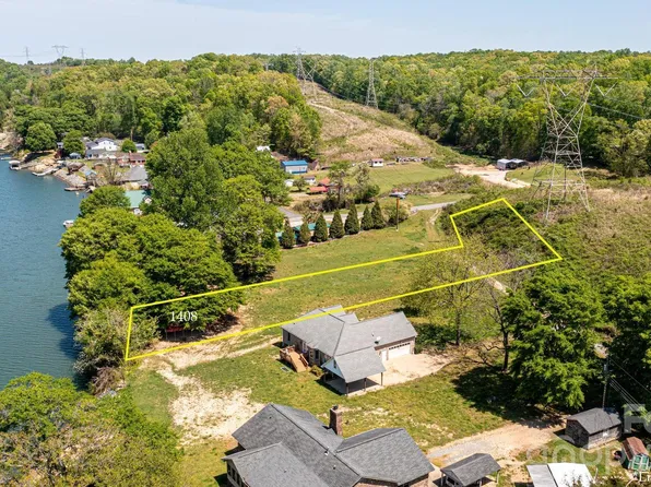 1408 Hart Rd, Charlotte, NC 28214