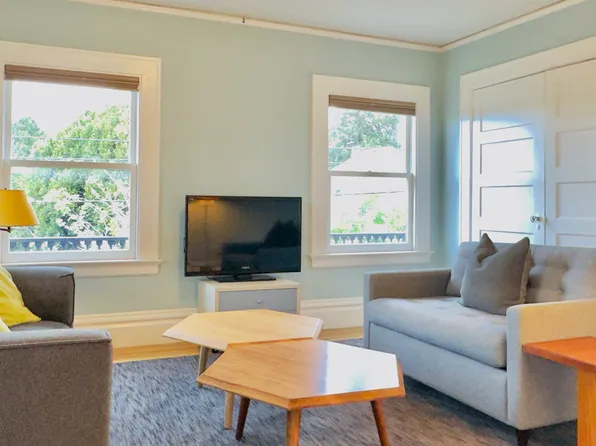 (undisclosed Address), Oakland, CA 94609