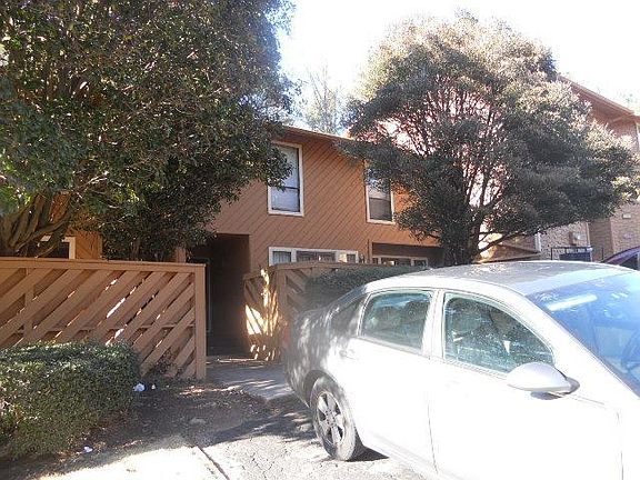 2nd image of 864 Lake Hollow Blvd SW