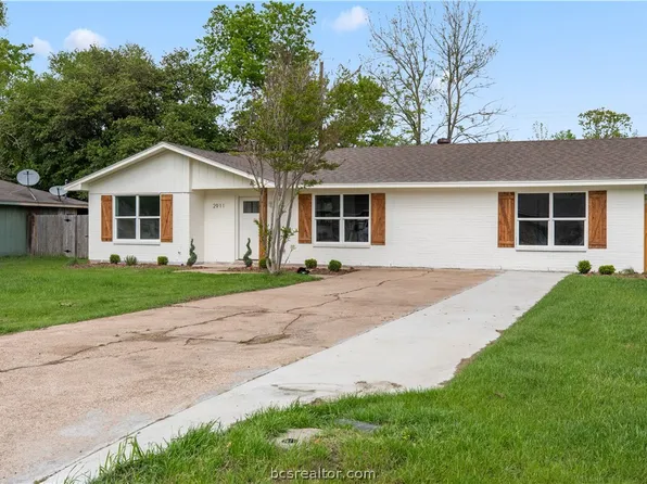2911 Indiana Ave, Bryan, TX 77803