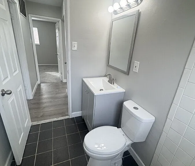10952 Saxonhall Dr #2 — Photo 19