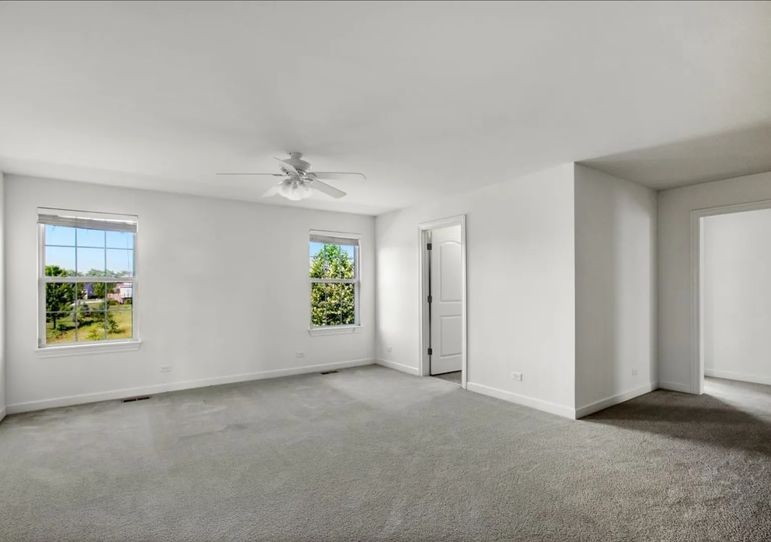 5 bed, 6.0 bath, 3920 sqft, $6,990 — Photo 3