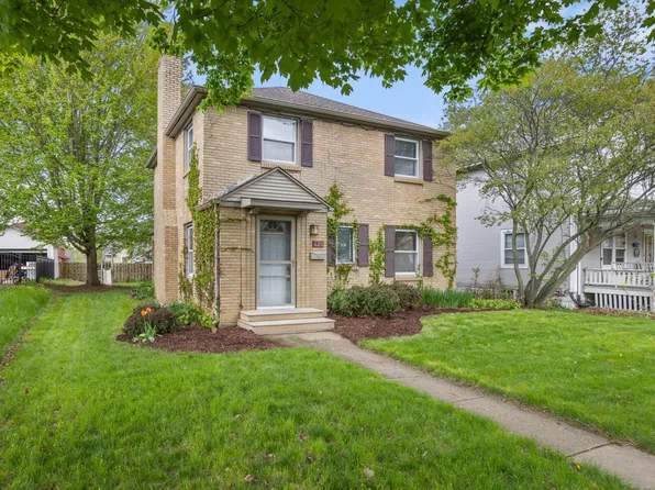 428 Dawson Ave, Rockford, IL 61107