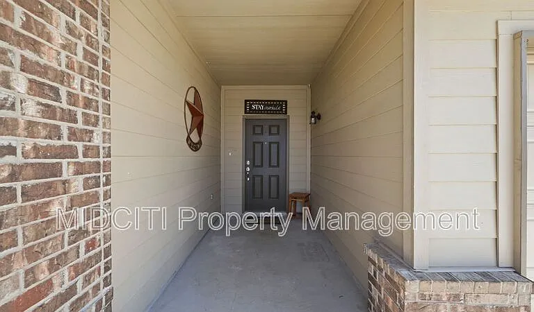 1116 River Wood — Photo 3
