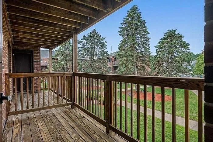14 B Mayberry Dr #8 — Photo 6