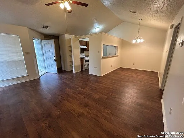 14303 Sandiland — Photo 6