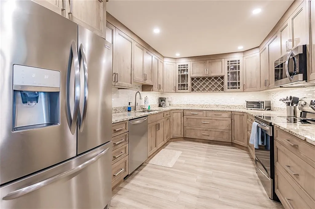 2 bed, 11.0 bath, 1163 sqft, $7,000 — Photo 4