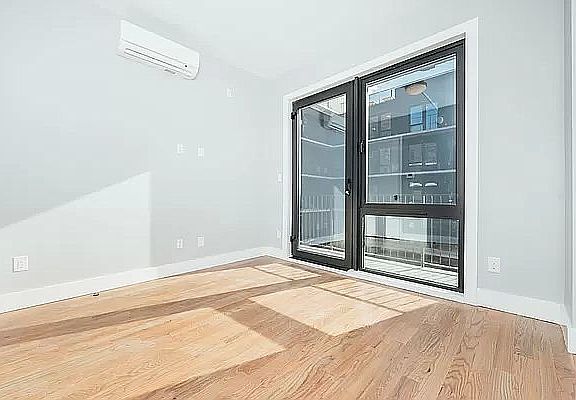 5th image of 115 Stanwix St #446