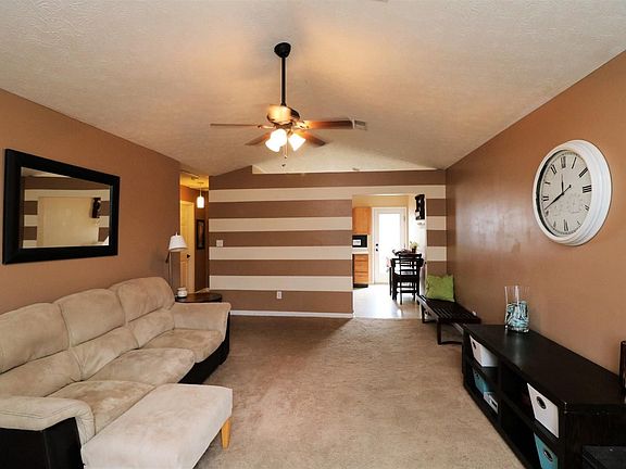 5th image of 2221 Curtiswood Dr