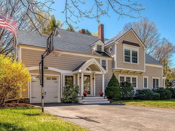 180 Walnut St, Dedham, MA 02026