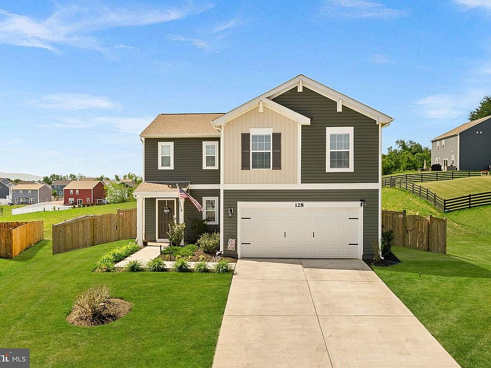 1st image of 128 Centergate Dr