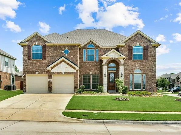 4400 Woodcrest Ln, Mansfield, TX 76063