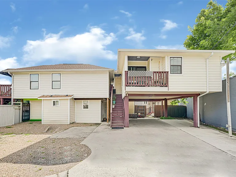 2809 Tooke St #D — Photo 9